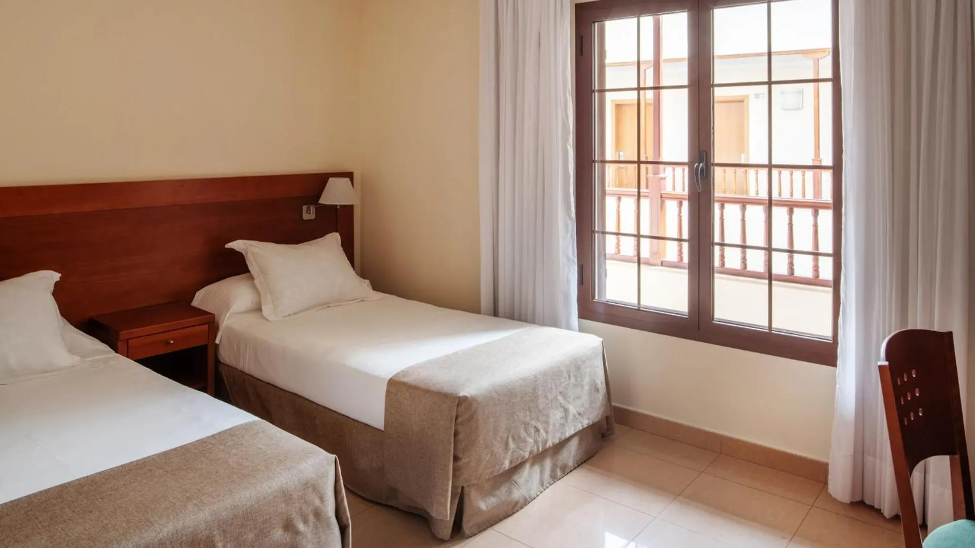Checkin Diamar Hotel Arrecife  3*, Arrecife (Lanzarote) Spain